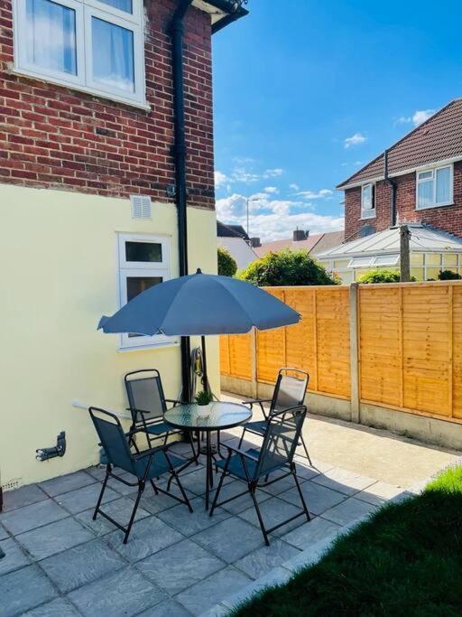 Superb And Comfortable 3Bd Home In 다게넘 외부 사진