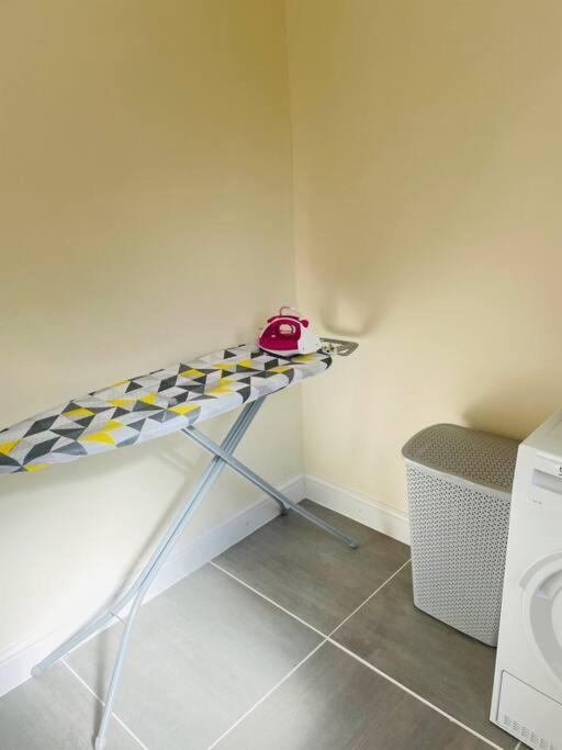 Superb And Comfortable 3Bd Home In 다게넘 외부 사진