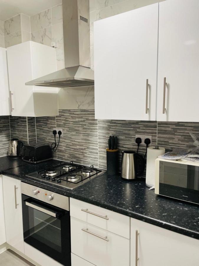 Superb And Comfortable 3Bd Home In 다게넘 외부 사진